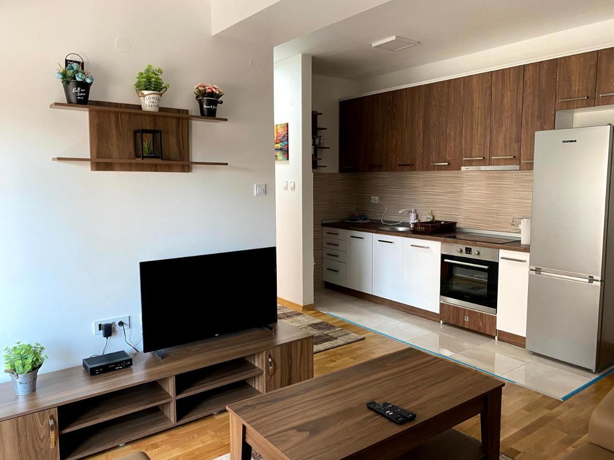 Skopje Brand New Apartment Екстер'єр фото